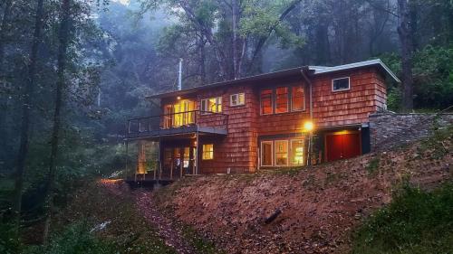 bracken_cabin_brevard_north_carolina_exterior__09
