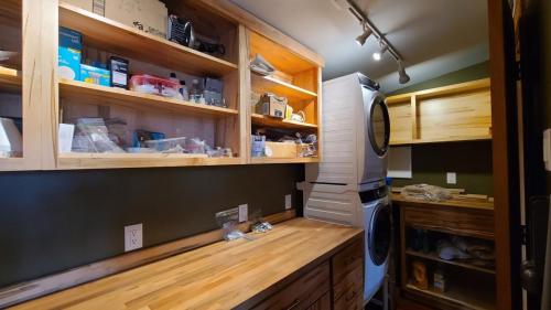 bracken_cabin_brevard_north_carolina_interior__21